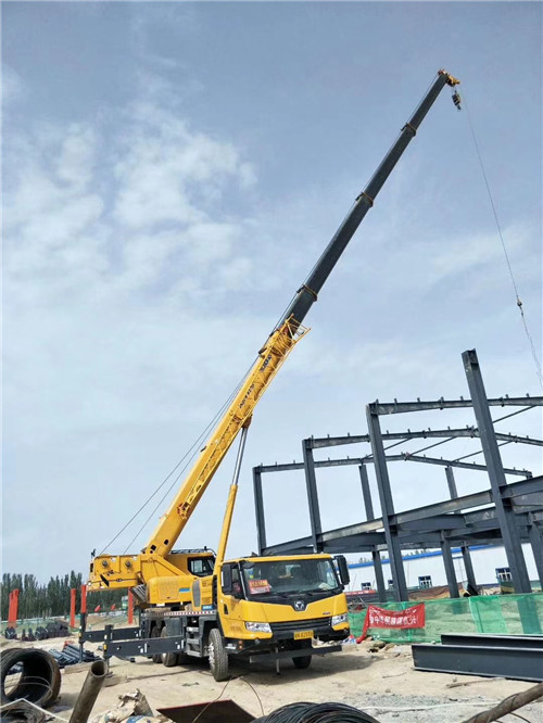 连城县超高层建筑钢结构吊装案例